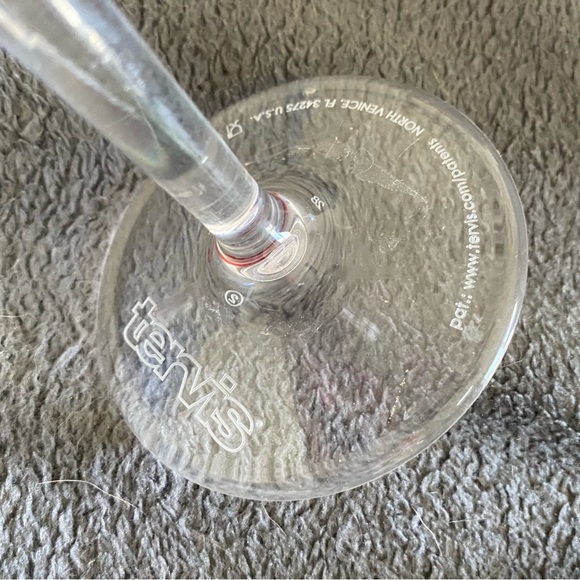 Tervis Stemmed Wine Glass - Picture 3 of 3